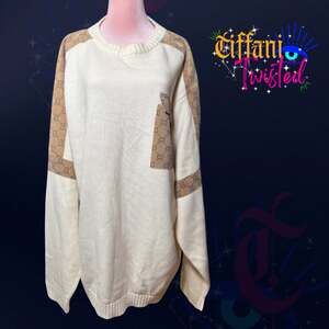 Cream Oversized XL Men’s Knit Sweater Tan Monogram Panels Pocket Detail NWOT